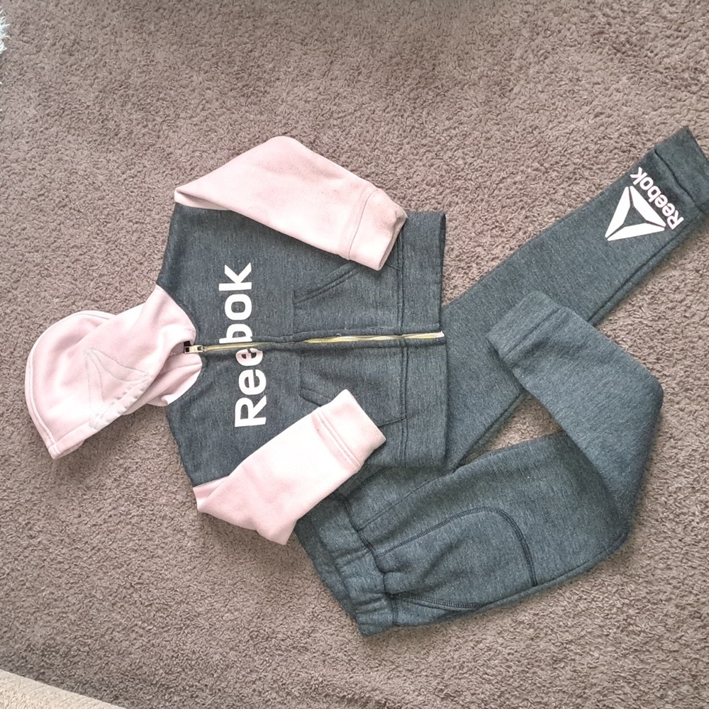 Reebok track/sweat suit set sz 4